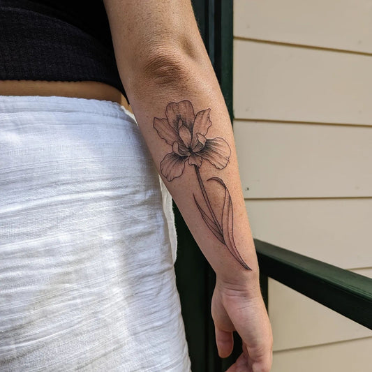 Why Fine Line Tattoos Are Perfect for First-Timers on the Sunshine Coast